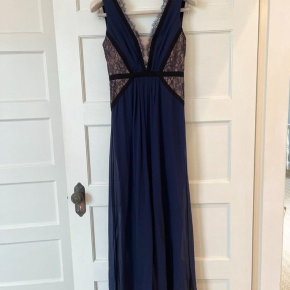 NWT BCBG MAXAZRIA Klarissa Gown, 100% Silk, Size 2, Navy Blue (new with tags) - Picture 7 of 10